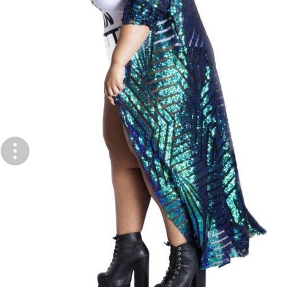 Formal cover coat - Picture 2 of 3